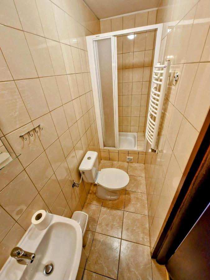 Homestay Promenada - *
